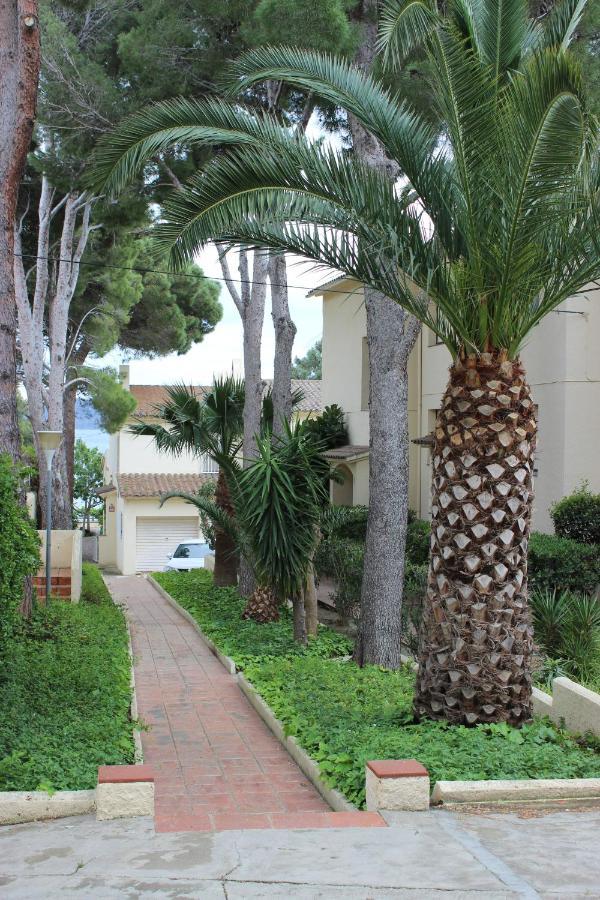 A Chic Four-Person Apartment By The Beach At Cap Ras Llança 외부 사진